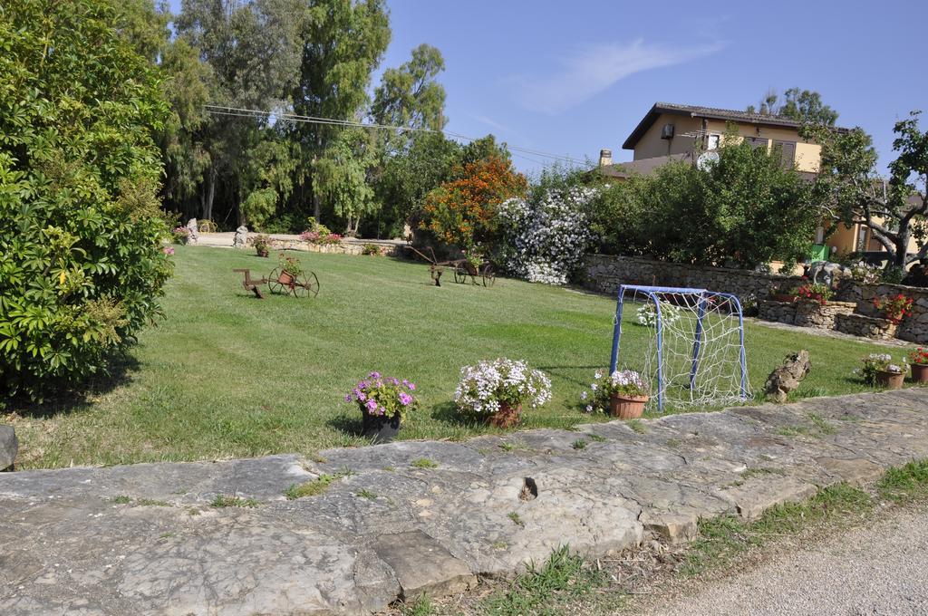 Agriturismo Sechi Campanedda Ngoại thất bức ảnh